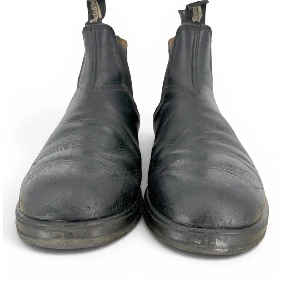 Shoes - Picture 5 of 11
